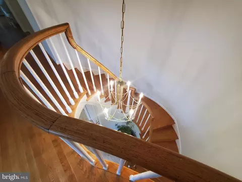 Entry Way - 7713 Crossover Dr, Mclean, VA 22102 photo 5 of 10