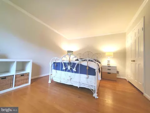 Bedroom - 7713 Crossover Dr, Mclean, VA 22102 photo 4 of 10