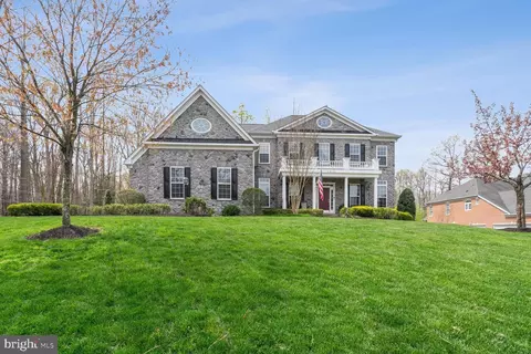 Exterior - 9214 Marovelli Forest Dr, Lorton, VA 22079 photo 3 of 17