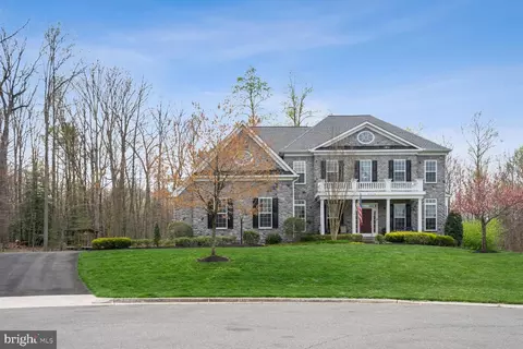 9214 Marovelli Forest Dr, Lorton, VA 22079