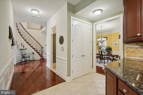 Entry Way - 9214 Marovelli Forest Dr, Lorton, VA 22079 photo 2 of 5