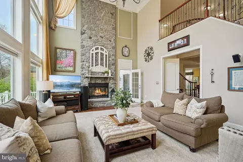 Living - 9214 Marovelli Forest Dr, Lorton, VA 22079 photo 8 of 13