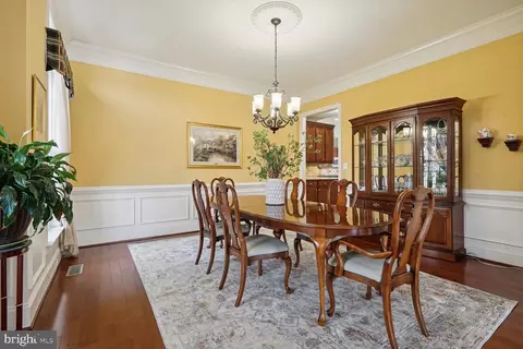 Dining - 9214 Marovelli Forest Dr, Lorton, VA 22079 photo 2 of 4