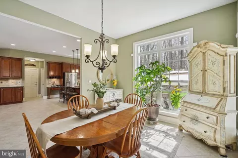 Dining - 9214 Marovelli Forest Dr, Lorton, VA 22079 photo 3 of 4