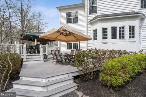 Exterior - 9214 Marovelli Forest Dr, Lorton, VA 22079 photo 13 of 17