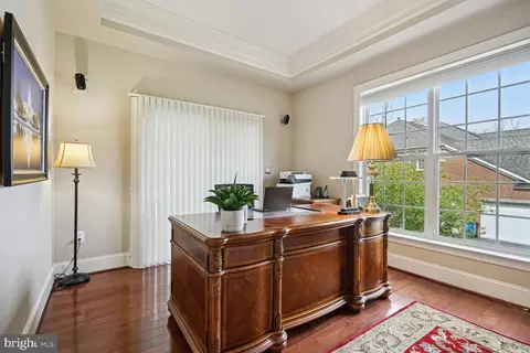 Living - 9214 Marovelli Forest Dr, Lorton, VA 22079 photo 4 of 13