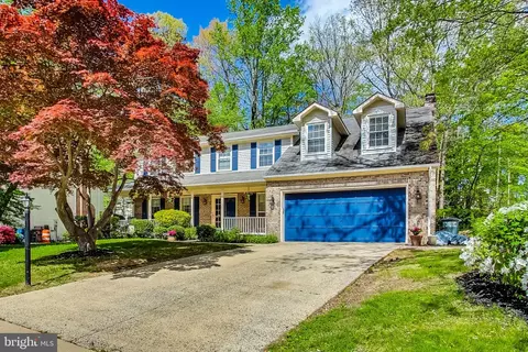 Exterior - 7399 Shady Palm Dr, Springfield, VA 22153 photo 3 of 12