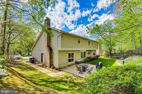 Exterior - 7399 Shady Palm Dr, Springfield, VA 22153 photo 8 of 12