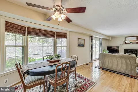 Dining - 7399 Shady Palm Dr, Springfield, VA 22153 photo 4 of 5