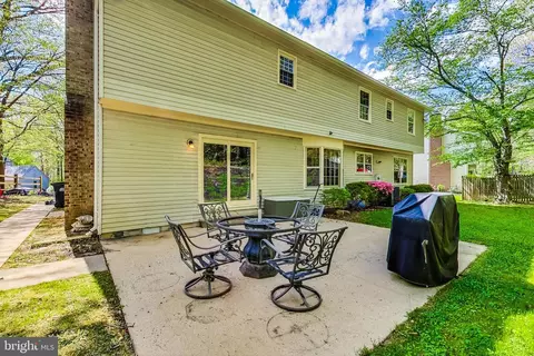 Exterior - 7399 Shady Palm Dr, Springfield, VA 22153 photo 10 of 12