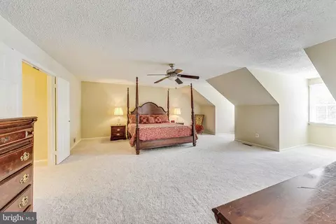 Bedroom - 7399 Shady Palm Dr, Springfield, VA 22153 photo 1 of 15