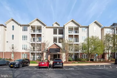 Exterior - 1530 Spring Gate Dr #9214, Mclean, VA 22102 photo 4 of 7