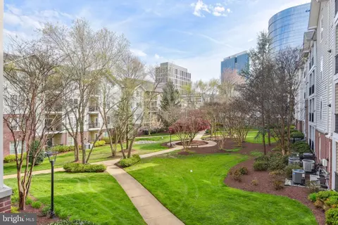 Exterior - 1530 Spring Gate Dr #9214, Mclean, VA 22102 photo 3 of 7