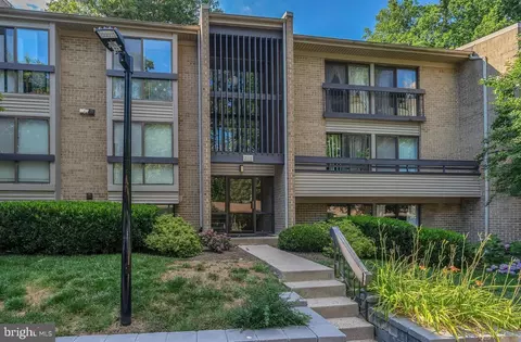 2118 Green Watch Way #101, Reston, VA 20191
