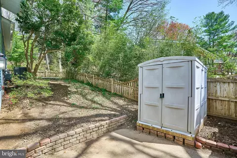 Exterior - 7916 Orange Plank Rd, Springfield, VA 22153 photo 6 of 12