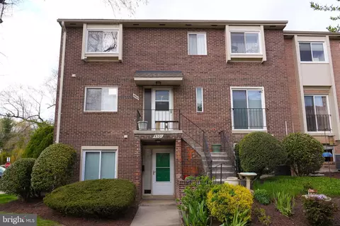 4501 Logsdon Dr #2, Annandale, VA 22003