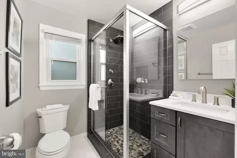 Bath - 7208 Wesley Rd, Springfield, VA 22150 photo 3 of 3