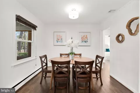 Dining - 7208 Wesley Rd, Springfield, VA 22150 photo 1 of 5