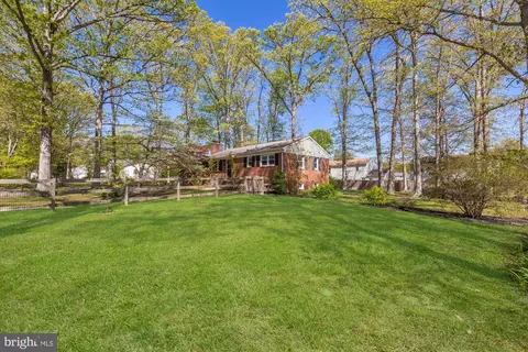 Exterior - 7208 Wesley Rd, Springfield, VA 22150 photo 2 of 11