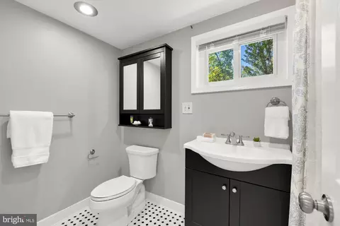 Bath - 7208 Wesley Rd, Springfield, VA 22150 photo 1 of 3