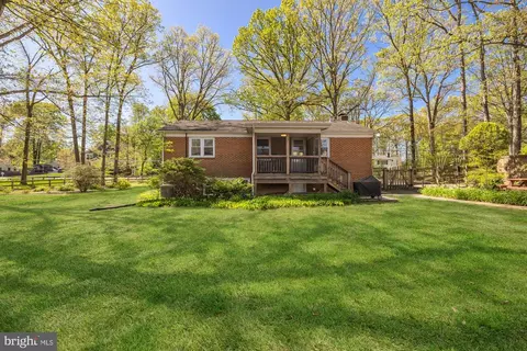 Exterior - 7208 Wesley Rd, Springfield, VA 22150 photo 8 of 11