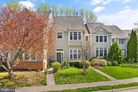 1227 Weatherstone Ct, Reston, VA 20194