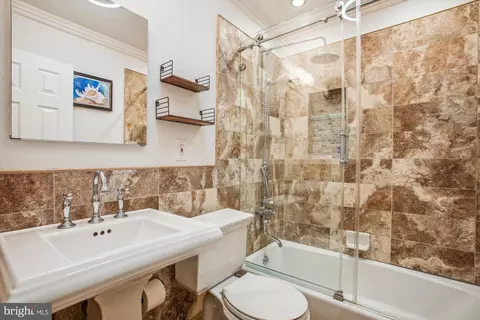 Bath - 5503 Atlee Pl, Springfield, VA 22151 photo 1 of 4