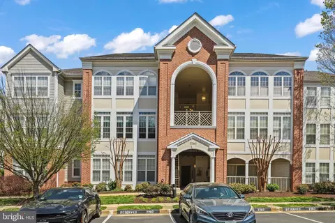 7707 Haynes Point Way #A, Alexandria, VA 22315