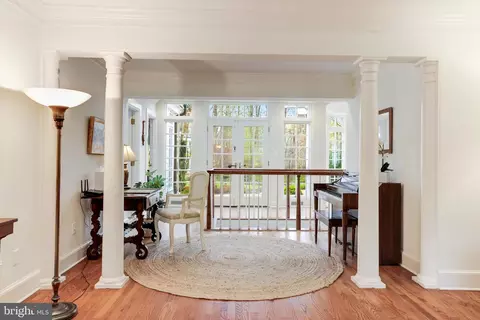 Entry Way - 8509 Brook Rd, Mclean, VA 22102 photo 4 of 10