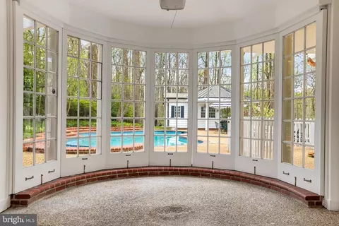Living - 8509 Brook Rd, Mclean, VA 22102 photo 14 of 16