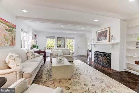 Living - 8509 Brook Rd, Mclean, VA 22102 photo 8 of 16