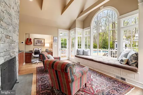 Living - 8509 Brook Rd, Mclean, VA 22102 photo 12 of 16