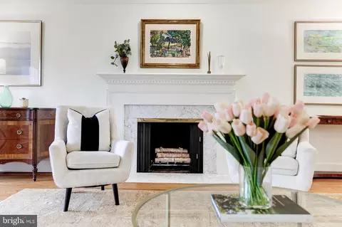 Living - 8509 Brook Rd, Mclean, VA 22102 photo 4 of 16