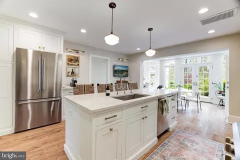 Kitchen - 8509 Brook Rd, Mclean, VA 22102 photo 11 of 14