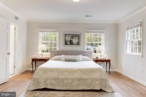 Bedroom - 8509 Brook Rd, Mclean, VA 22102 photo 2 of 8