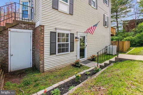 4165 Pleasant Meadow Ct #97C, Chantilly, VA 20151
