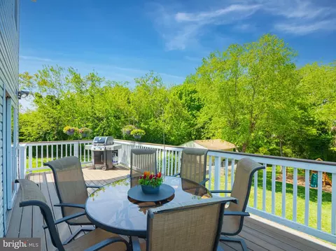 3308 Clayborne Ave, Alexandria, VA 22306
