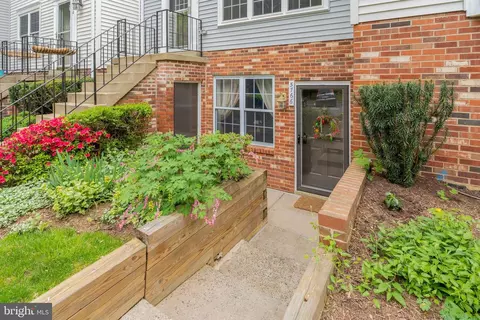 5766 First Landing Way #105, Burke, VA 22015