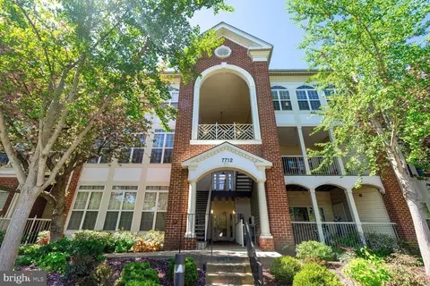 7712 Haynes Point Way #L, Alexandria, VA 22315