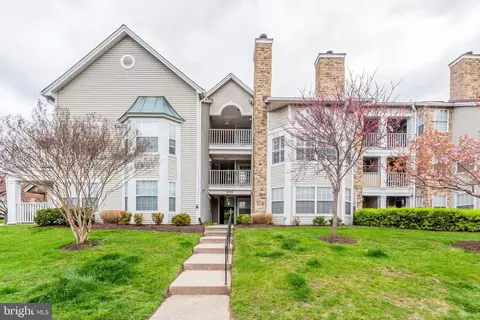 5625 Willoughby Newton Dr #26, Centreville, VA 20120