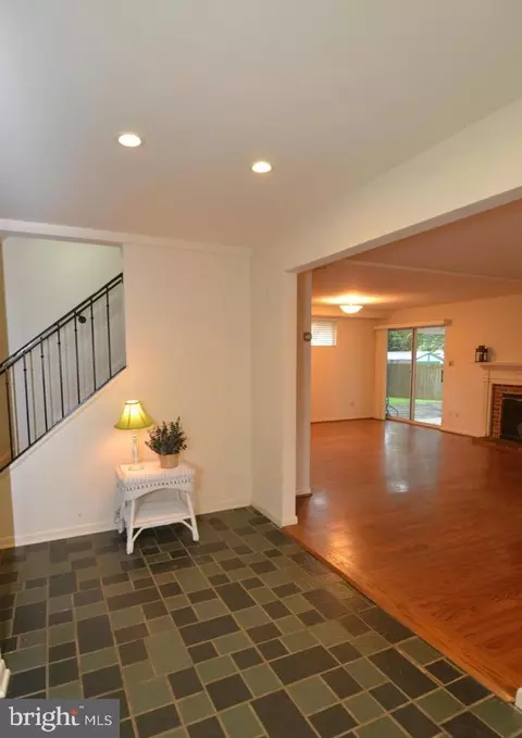 6931 Espey Ln, Mclean, VA 22101 photo 7