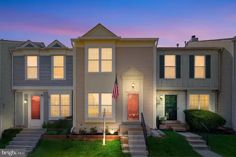 7212 Parsons Ct, Alexandria, VA 22306