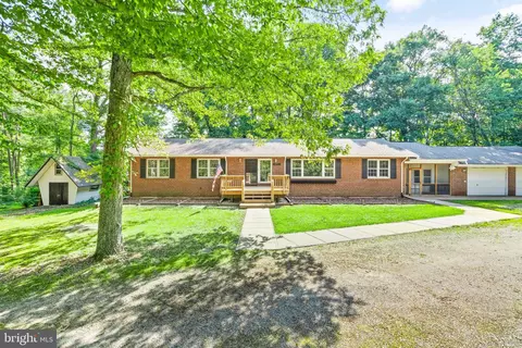 8311 Pohick Rd, Springfield, VA 22153 photo 4