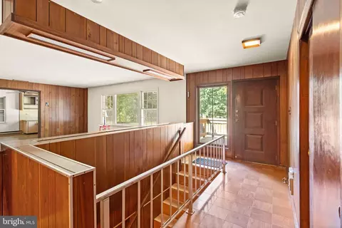 8311 Pohick Rd, Springfield, VA 22153 photo 13