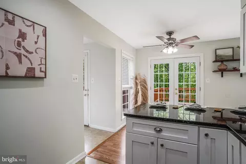 7959 Gambrill Ct, Springfield, VA 22153 photo 14
