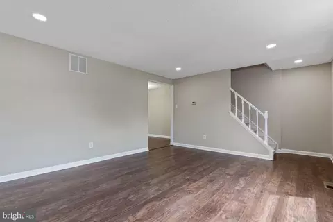 Living - 8658 Hickory Ridge Ct, Springfield, VA 22153 photo 1 of 2