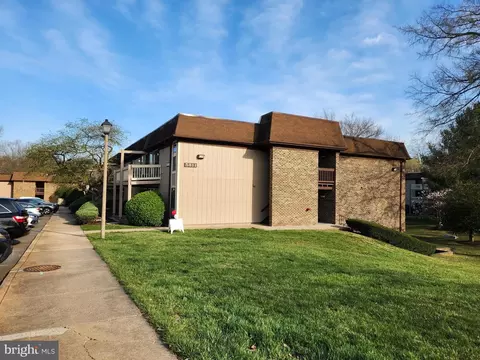 5811 Royal Ridge Dr #C, Springfield, VA 22152