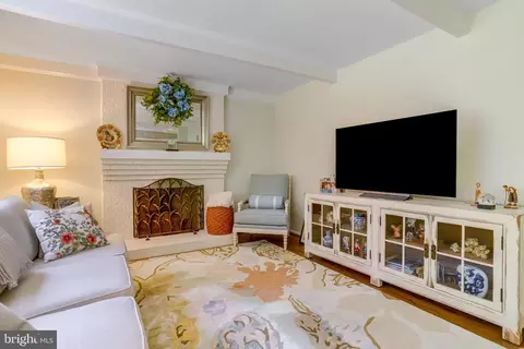 Other - 7410 Silver Pine Dr, Springfield, VA 22153 photo 3 of 18