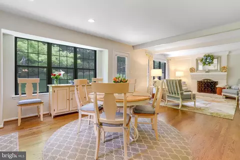 Dining - 7410 Silver Pine Dr, Springfield, VA 22153 photo 5 of 5