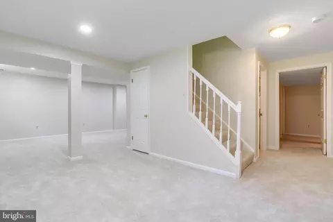 Entry Way - 7410 Silver Pine Dr, Springfield, VA 22153 photo 3 of 3